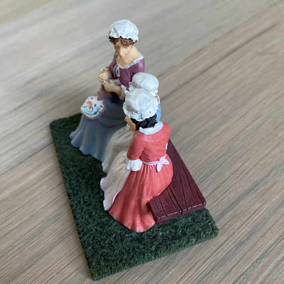 Williamsburg Learning to Sew - Lang and Wise - Picture 4 of 10